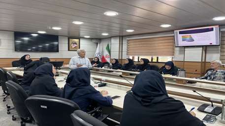  برگزاری کارگاه بازآموزی آشنایی با مهارت های زندگی دوره های آموزشی هنگام ازدواج در معاونت بهداشتی